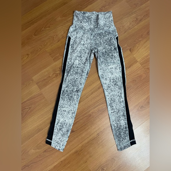 LULULEMON Wunder Under High Rise Special Edition Leggings - Picture 1 of 6